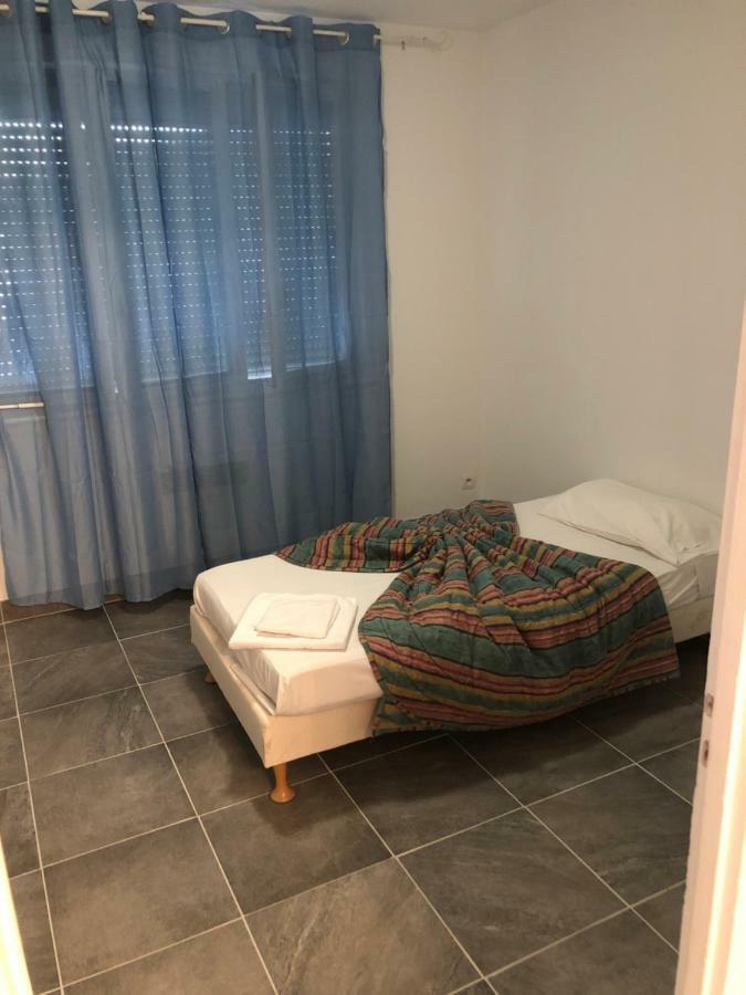 Appartement T3 7C Тарб Екстериор снимка